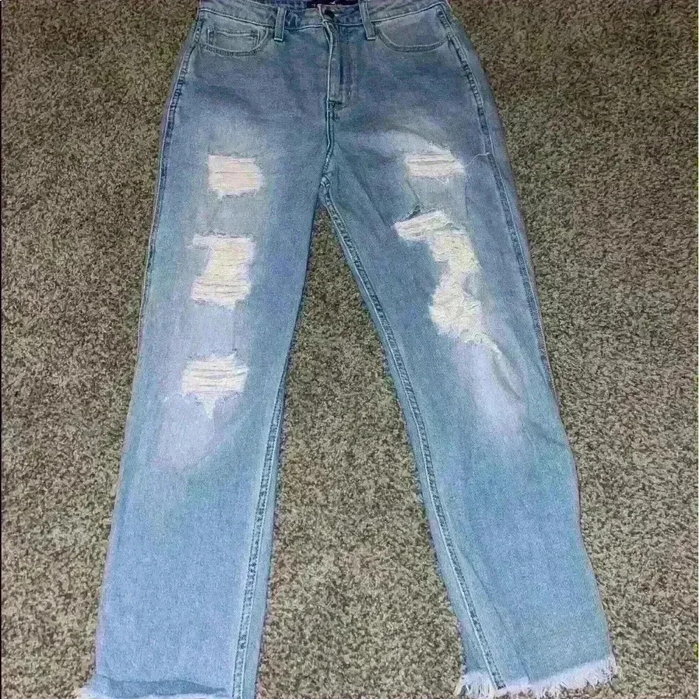 Hollister High Rise Mom Jeans